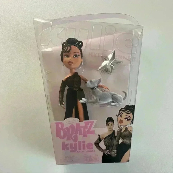Bratz x Kylie Jenner Night Fashion Doll with Evening Gown Pet Dog and Po… - Picture 3 of 4